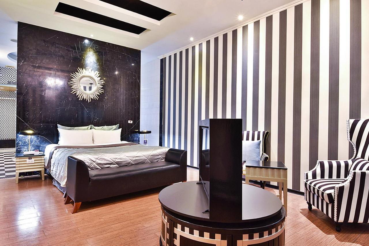 Vogue Boutique Motel Yangmei Екстер'єр фото
